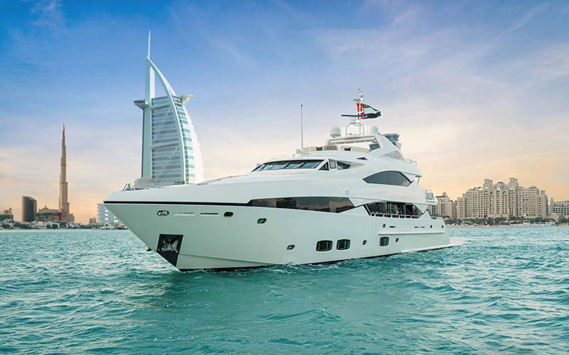 استئجار رحلة بحرية على متن يخت خاص