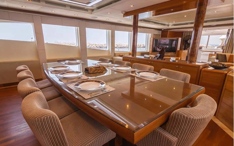 majesty-121-yacht-dubai