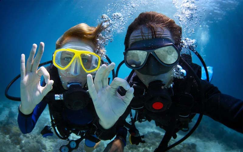 yacht rental Dubai 