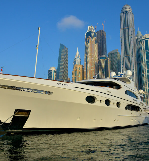 canal yacht