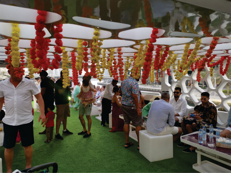 Flower decoration on yacht