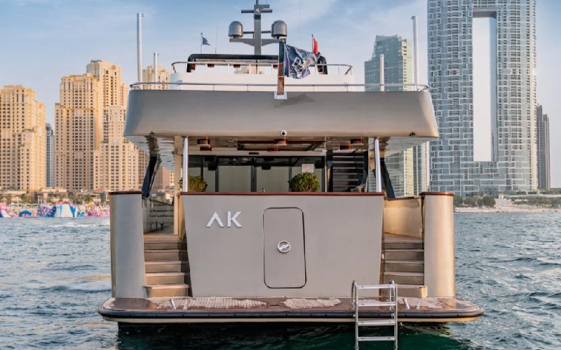 ak-yacht-dubai