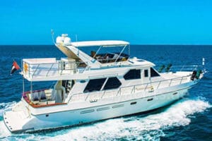 Yacht-Charter-Dubai-62-FEET-YACHT
