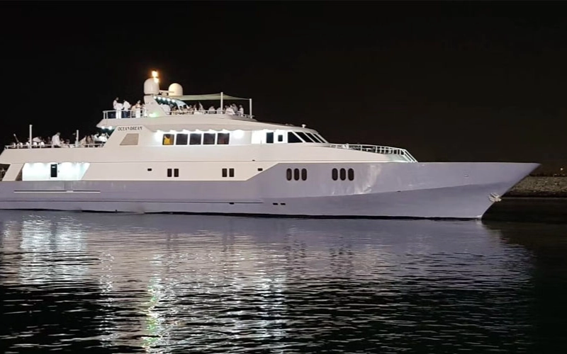 141-feet-yacht-dubai