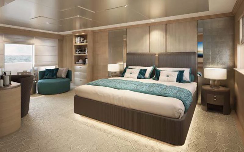 code-8-ultra-luxury-yacht-dubai