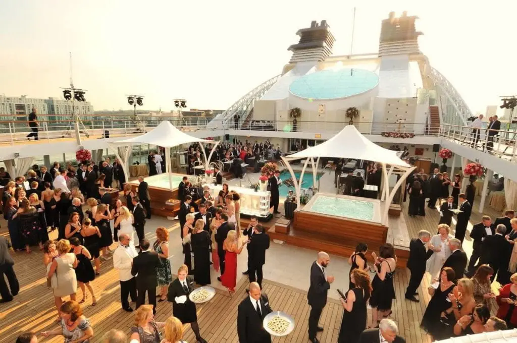 Hire a yacht and make your event a unique venue