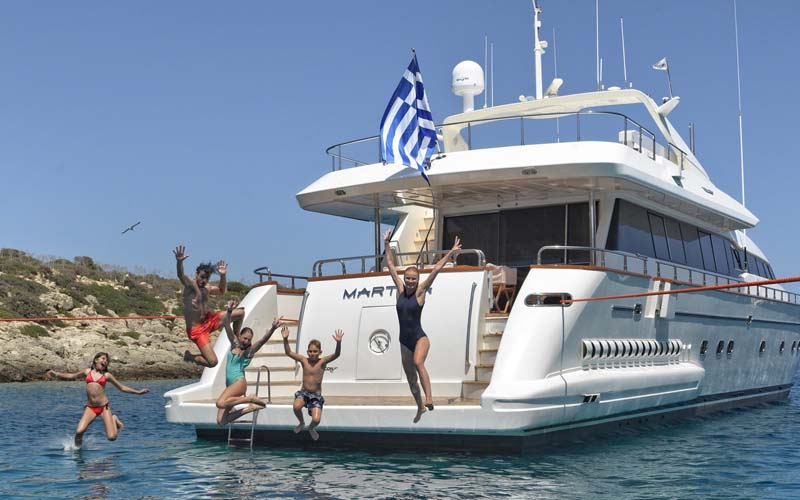 greece yacht charter dubai
