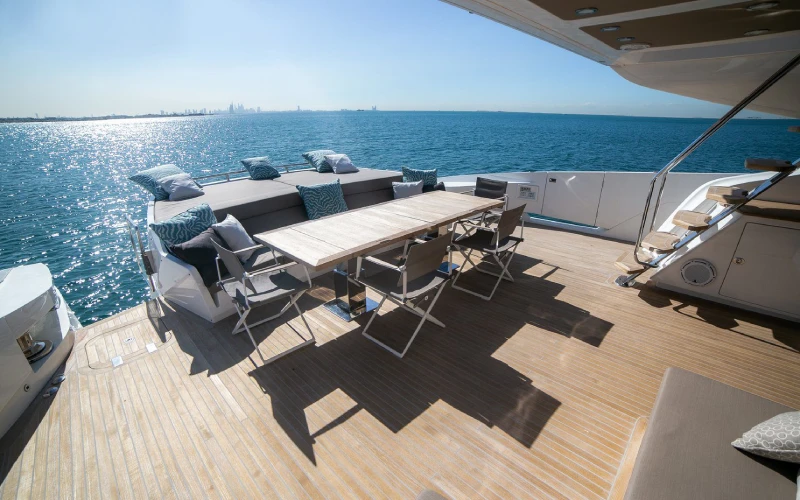 dolce-vita-yacht-dubai
