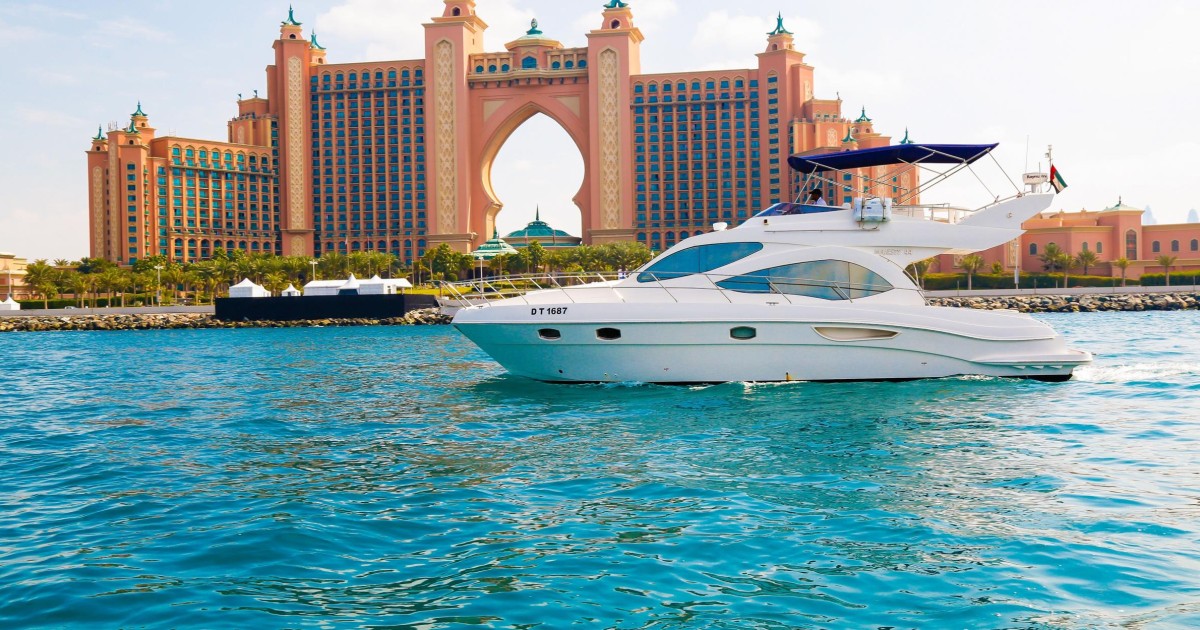 The Ultimate Yacht Experience at Palm Jumeirah