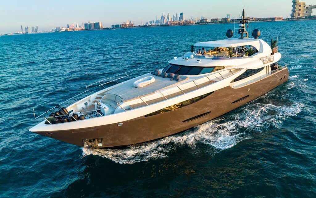 F1 Yacht Rental in Dubai