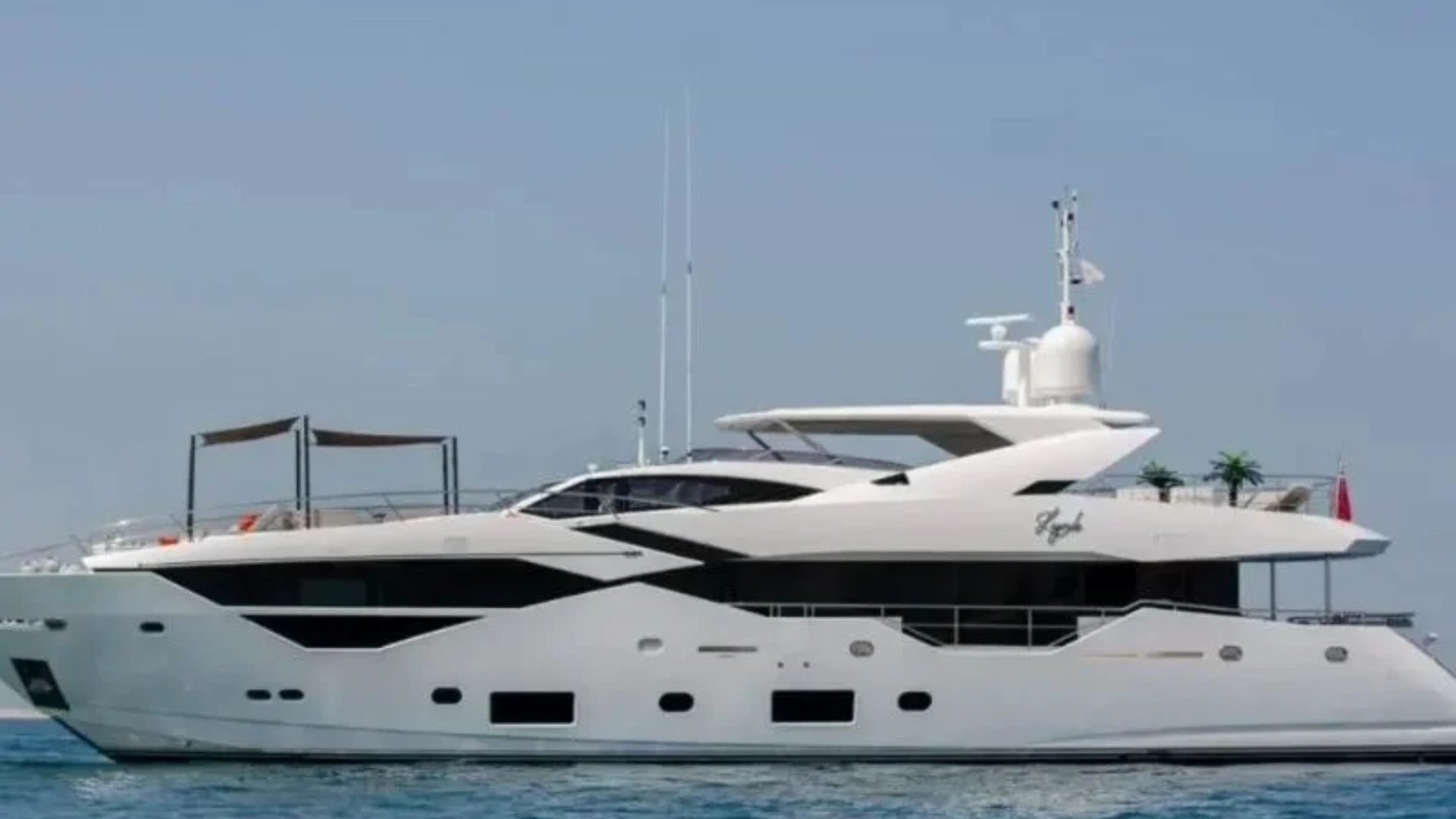 Legende Yacht