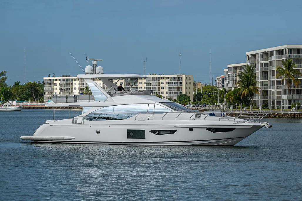 AZIMUT 66