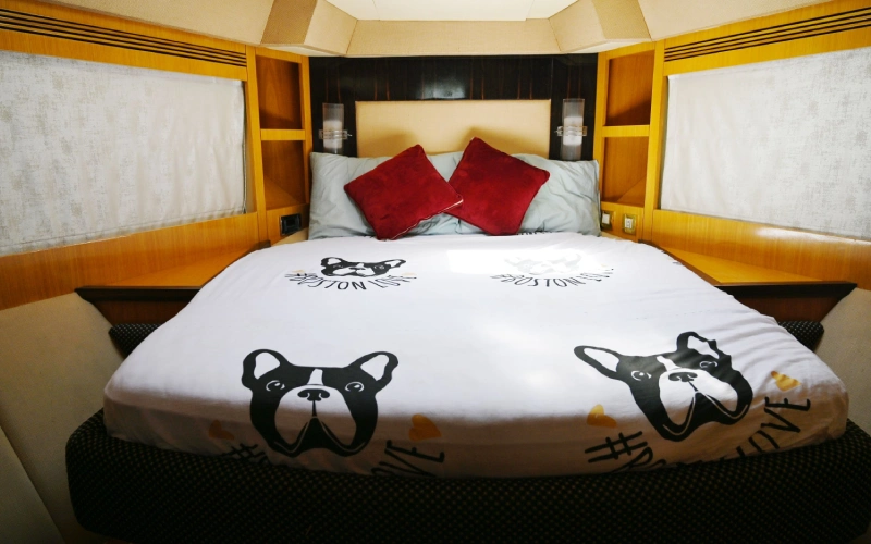 azimuth-58ft-boat-rental-abu-dhabi